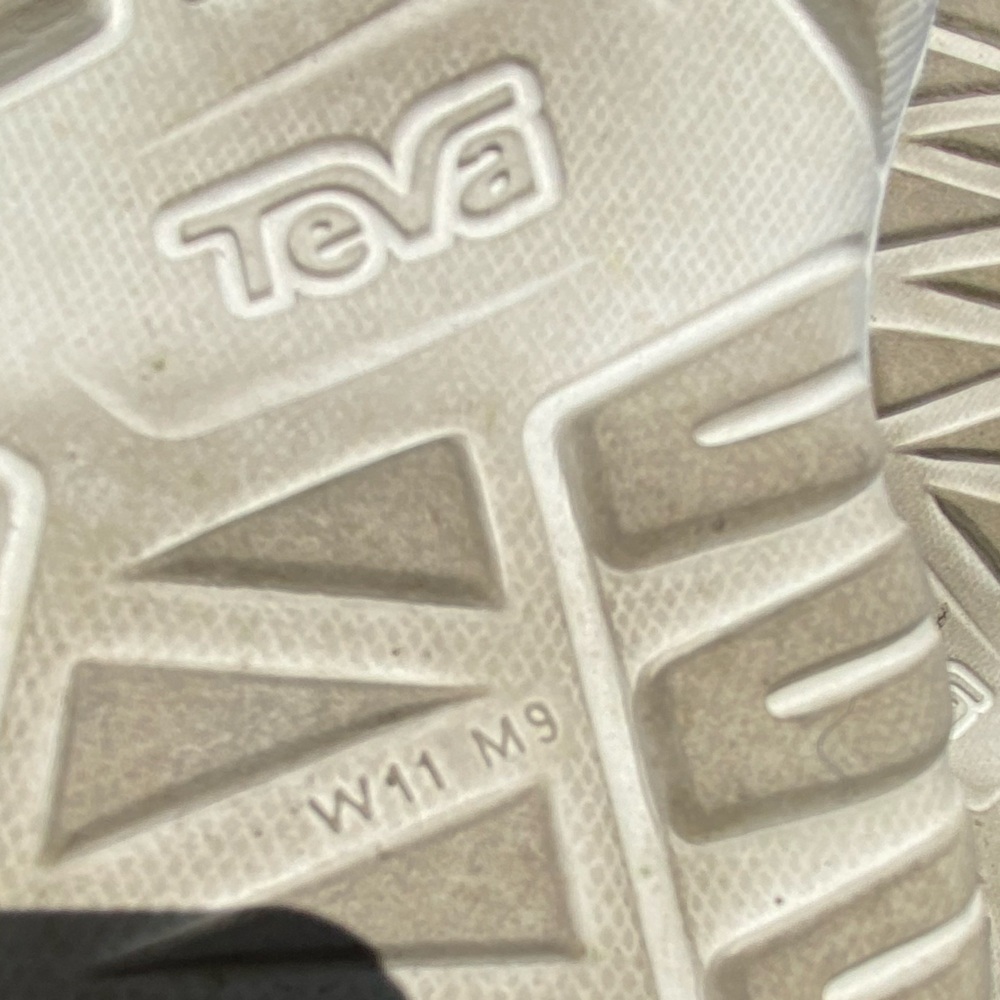 Teva Hurricane Drift Sandals. SIZE 11 - Picture 6 of 6